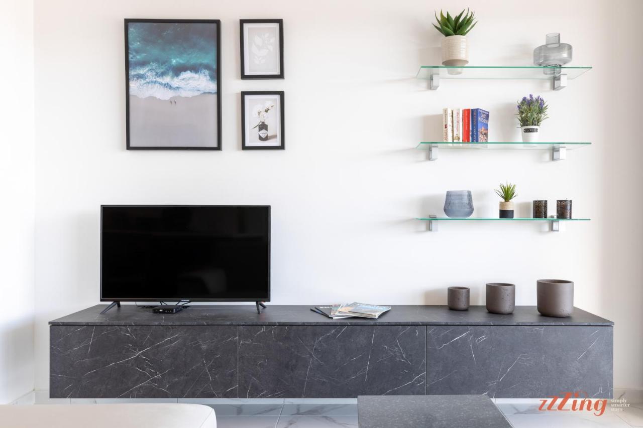 A Stunning Apartment With Spectacular Sea Views Σεντ Πόλς Μπέι Εξωτερικό φωτογραφία