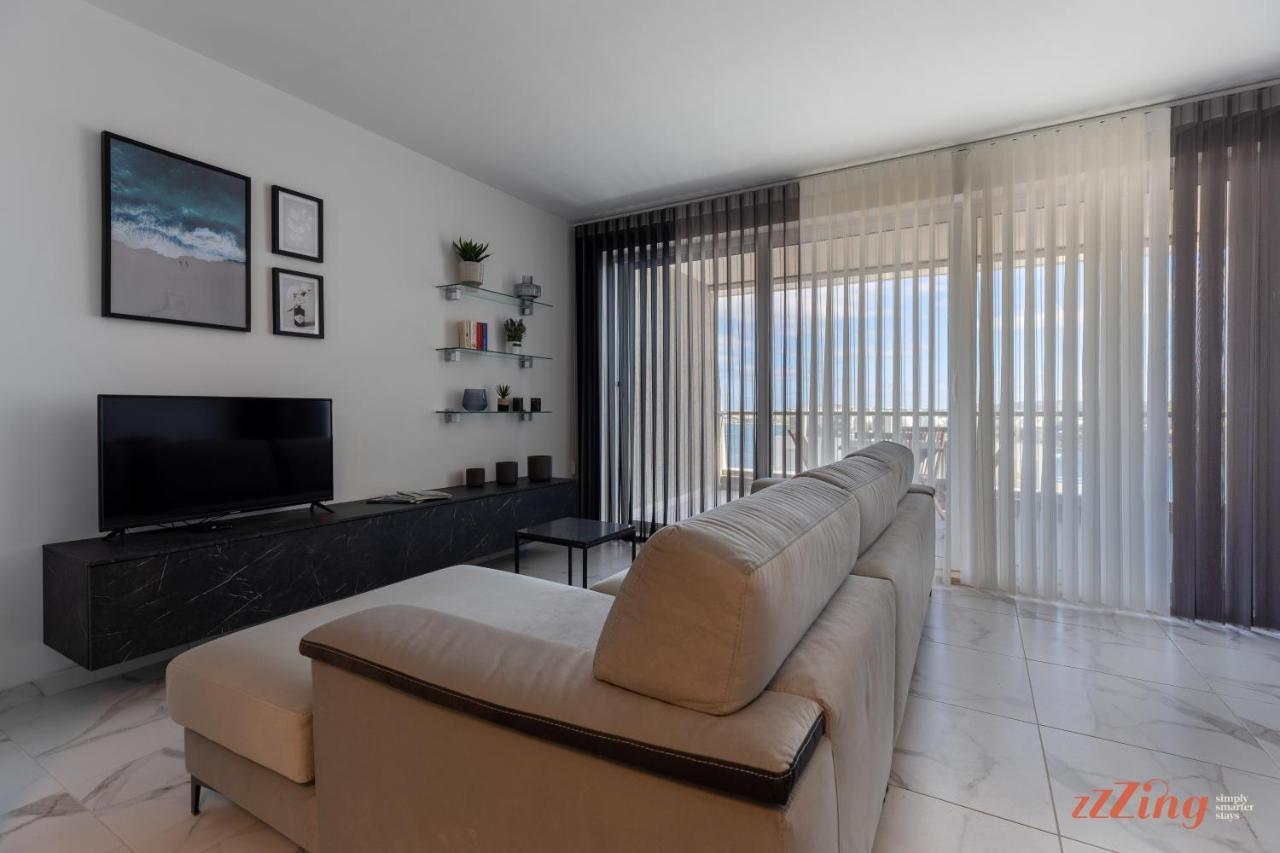 A Stunning Apartment With Spectacular Sea Views Σεντ Πόλς Μπέι Εξωτερικό φωτογραφία