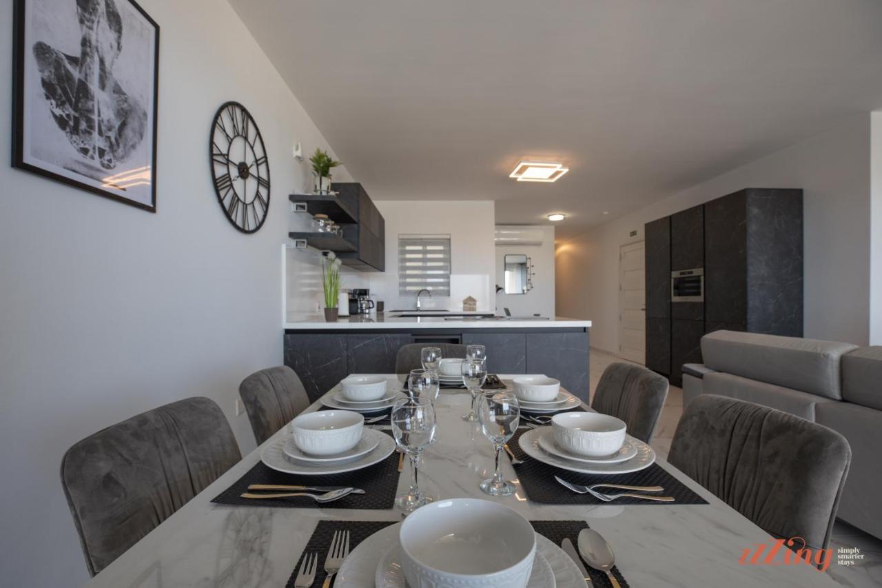 A Stunning Apartment With Spectacular Sea Views Σεντ Πόλς Μπέι Εξωτερικό φωτογραφία